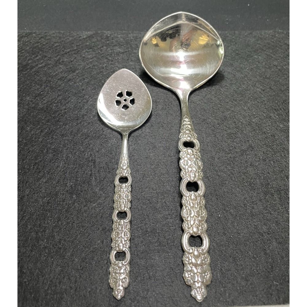 Vintage 1970s Viola/Voila Oneida Stainless Set of 2 Serving Spoons Silverware - Picture 2 of 7